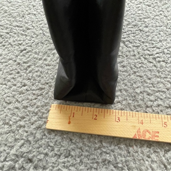 Kate Spade Toe Bag Black size H 5''X W 9''X D3'' Casual‎ Travel - Picture 11 of 11